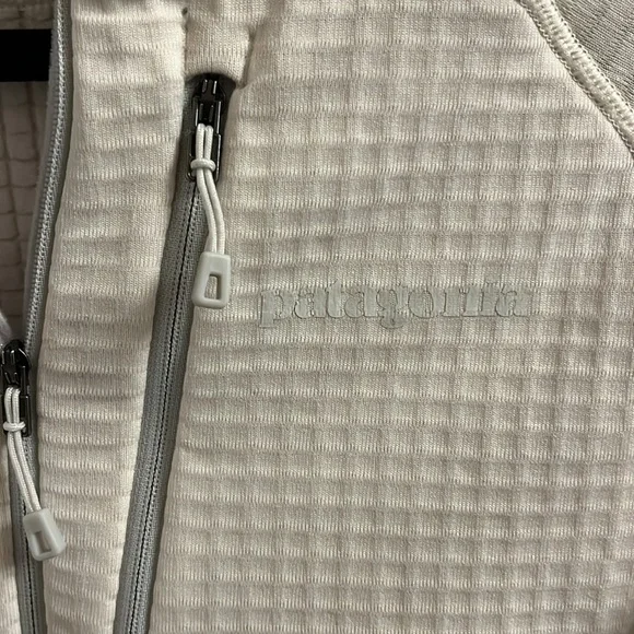 Patagonia R1 Long Sleeve Pullover Quarter Zip Top Women’s Medium - Picture 3 of 5